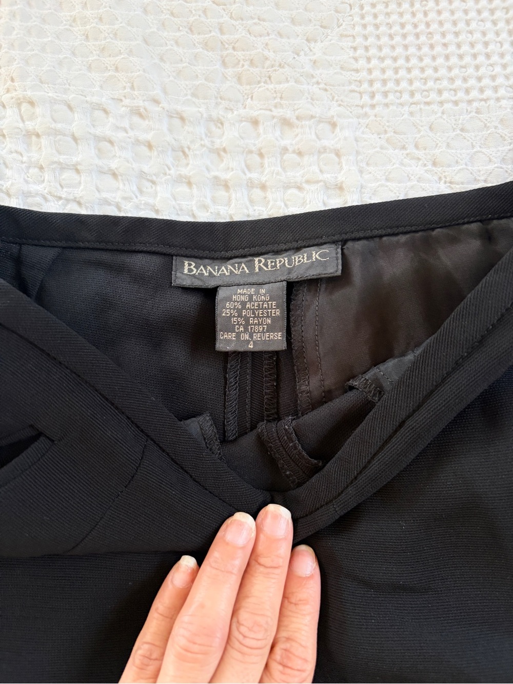 Vintage Banana Republic Classic Black High Waist Black Women's Shorts - Picture 2 of 6